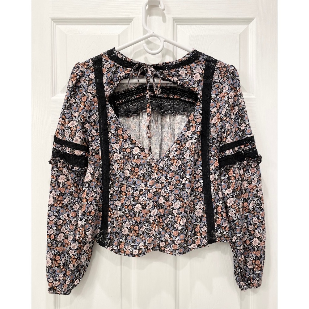 American Eagle Outfitters Floral Cropped Shirt - Picture 2 of 16